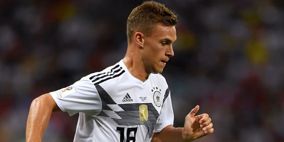 Xavi Gave Compliment To Joshua Kimmich